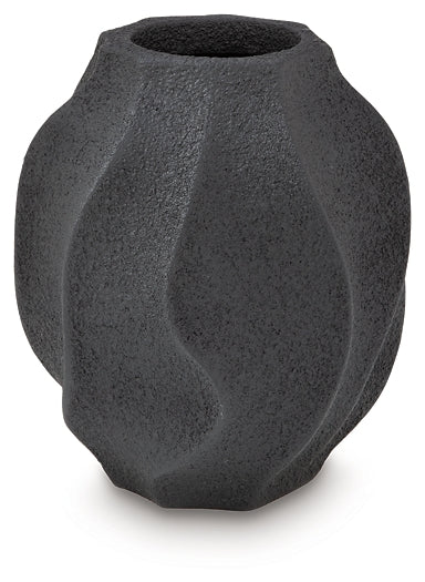 Judworth Vase